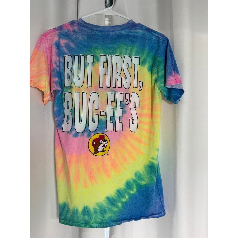 Buc-ee's Tie Dye Graphic T-Shirt Small Rainbow But First Buc-ee's S0013 - Picture 2 of 4